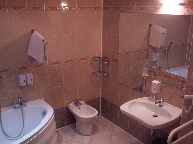 Hotel Restauracja Tawerna กลีวิตเซ ภายนอก รูปภาพ